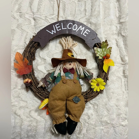 SCARECROW WELCOME SIGN Fall Decor, Door Hanger, Thanksgiving Decor - Picture 3 of 5